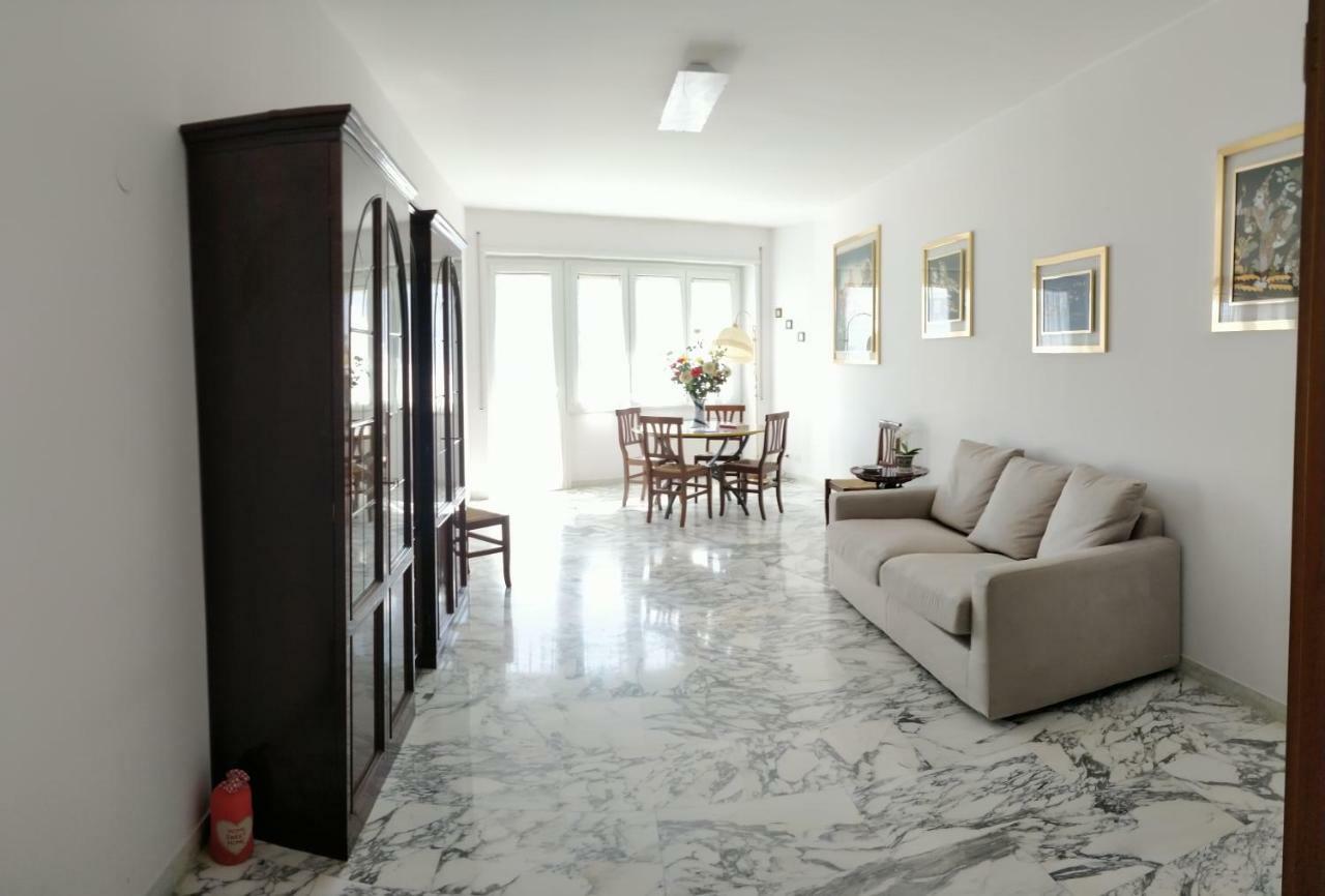 La Casetta Di Nonna Anna - 120 Mq Bright Apartment In Rome Downtown 외부 사진